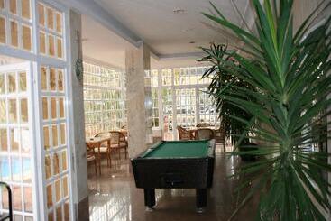 Apartamentos Maria Victoria