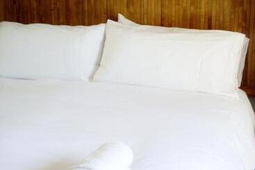 Отель Alcazar Palm Springs