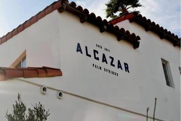 Отель Alcazar Palm Springs