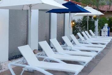 Отель Alcazar Palm Springs