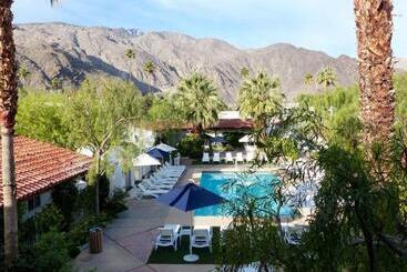 Отель Alcazar Palm Springs