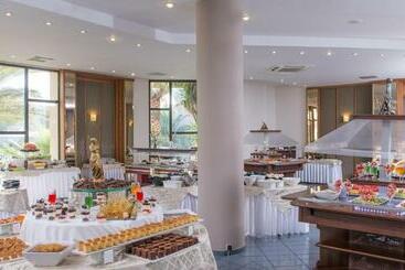 هتل Athina Palace Resort & Spa