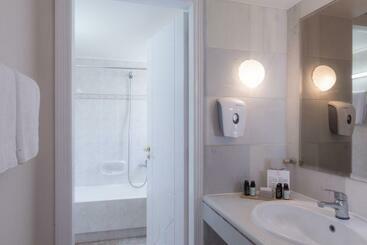 هتل Athina Palace Resort & Spa