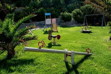 هتل Athina Palace Resort & Spa