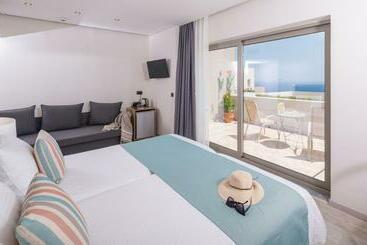 هتل Athina Palace Resort & Spa