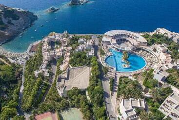 هتل Athina Palace Resort & Spa