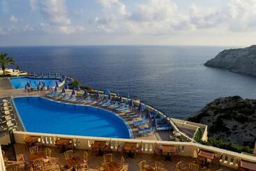 هتل Athina Palace Resort & Spa