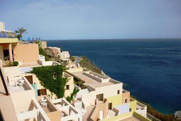 هتل Athina Palace Resort & Spa
