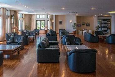 هتل Athina Palace Resort & Spa
