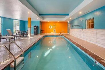 هتل Candlewood Suites Bowling Green, An Ihg