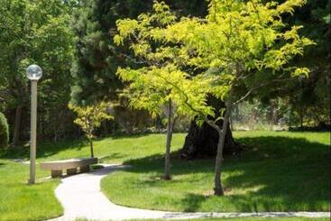 هتل Club Lakeridge Resort