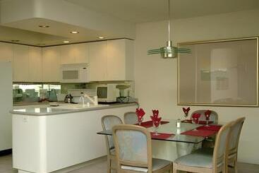هتل Club Lakeridge Resort