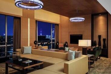 هتل Courtyard By Marriott Shanghai Central