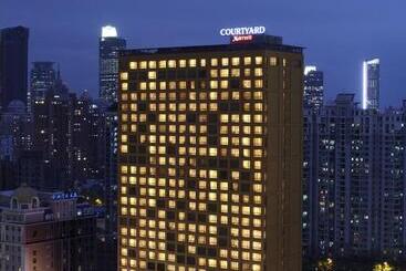 هتل Courtyard By Marriott Shanghai Central