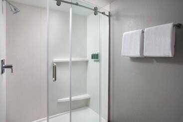 هتل Courtyard By Marriott Myrtle Beach Broadway