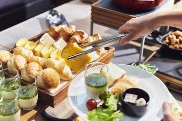 Cross Hotel Sapporo