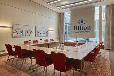 هتل Hilton Frankfurt Airport
