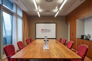 هتل Hilton Garden Inn Frankfurt Airport