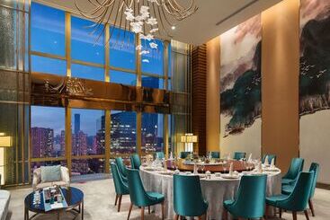 هتل Hilton Shenzhen Futian