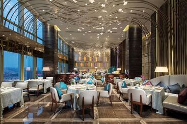 هتل Hilton Shenzhen Futian