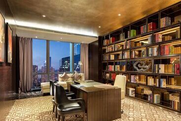 هتل Hilton Shenzhen Futian