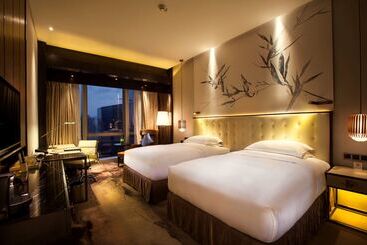 هتل Hilton Shenzhen Futian