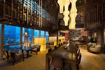 هتل Hilton Shenzhen Futian