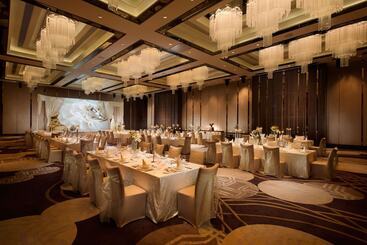 هتل Hilton Shenzhen Futian
