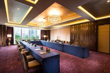 هتل Hilton Shenzhen Futian