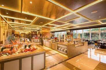 هتل Hilton Shenzhen Futian
