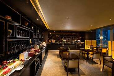 هتل Hilton Shenzhen Futian