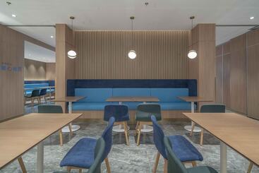 هتل Holiday Inn Express Shanghai Jinqiao Central, An Ihg