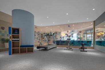 هتل Holiday Inn Express Shanghai Jinqiao Central, An Ihg