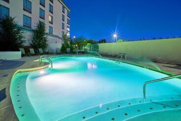 هتل Holiday Inn & Suites Phoenix Airport, An Ihg