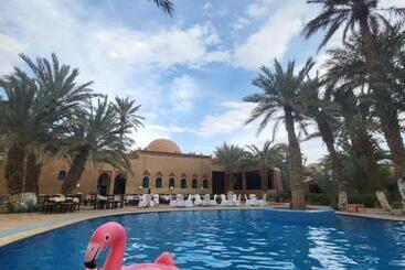 هتل Jnane La Kasbah