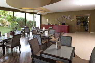 هتل Kaya Izmir Thermal & Convention