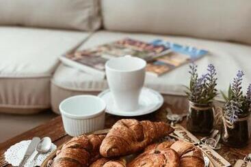 هتل Residenza Sciarra B&B