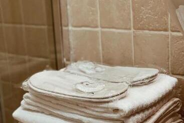 هتل Residenza Sciarra B&B