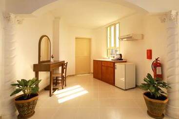 هتل La Villa