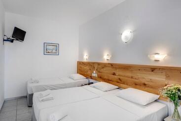 هتل Maki S Place