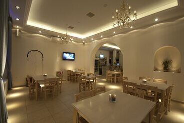هتل Maki S Place