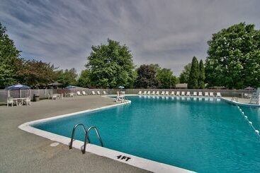هتل Parkview Inn And Conference Center