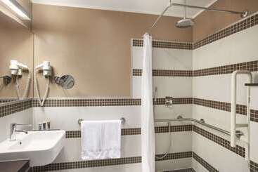 هتل Ramada Plaza by Wyndham Milano