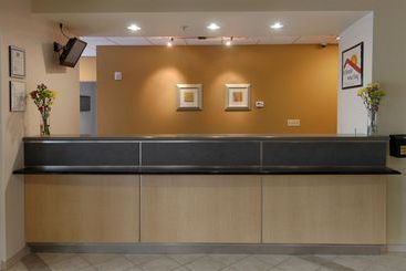 هتل Red Roof Inn & Suites Corpus Christi