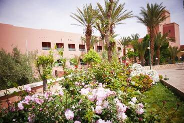هتل Saghro
