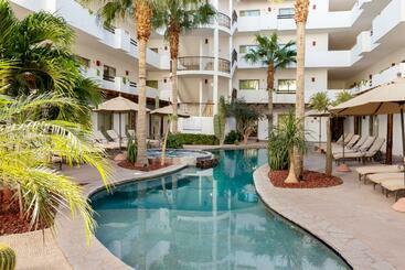 هتل Santa Fe Loreto by Villa Group