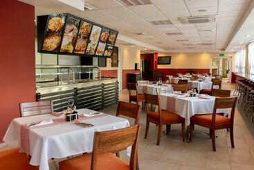 هتل Santa Fe Loreto by Villa Group