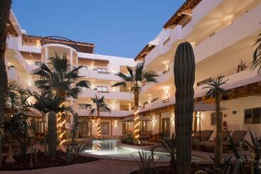 هتل Santa Fe Loreto by Villa Group