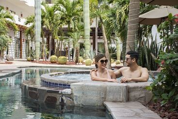 هتل Santa Fe Loreto by Villa Group