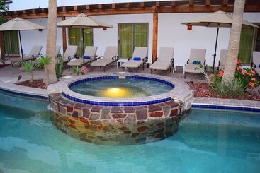 هتل Santa Fe Loreto by Villa Group